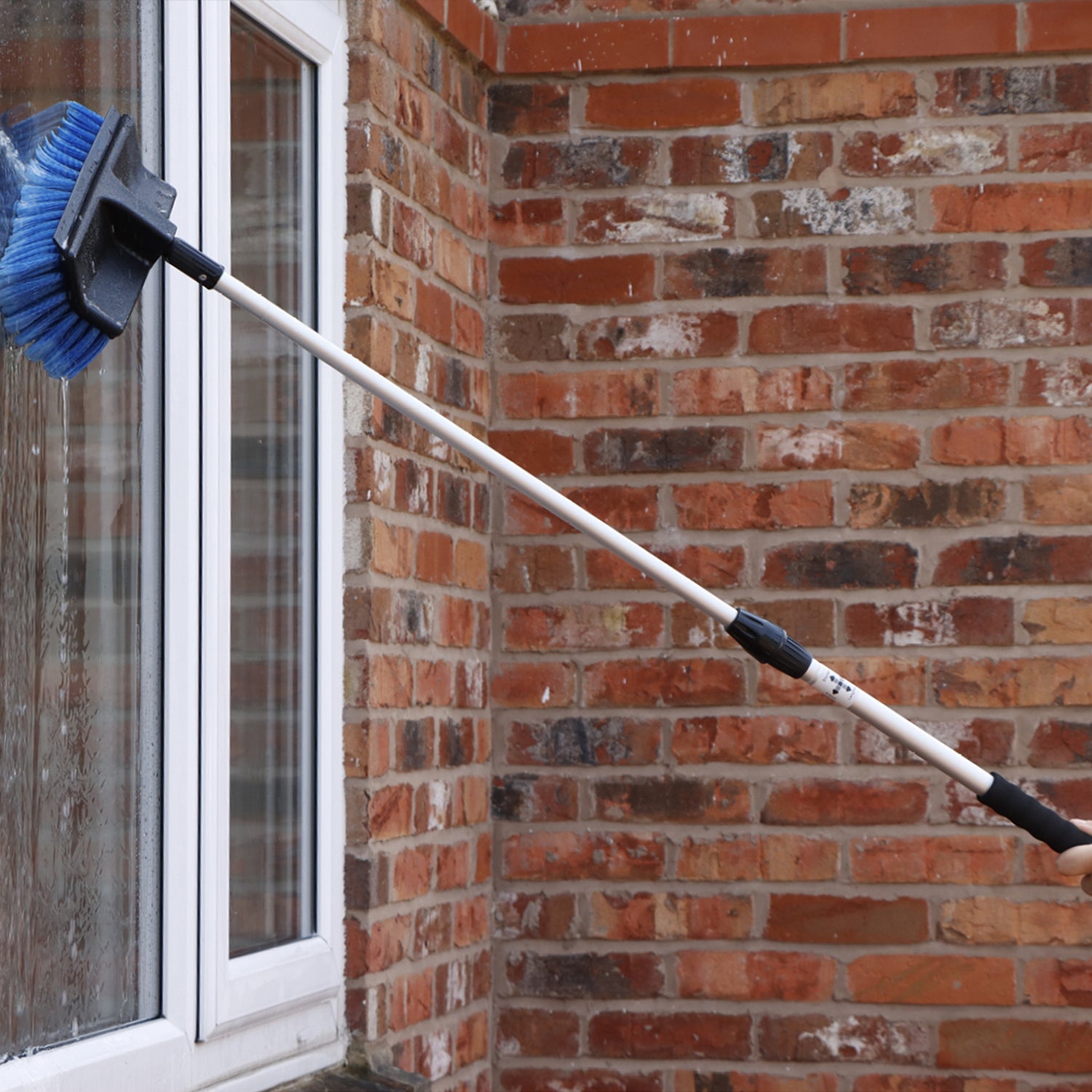 Telescopic Car Wash Brush With Rubber Squeegee